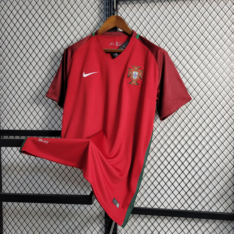 Camisola Portugal vermelha retrô 2016/17