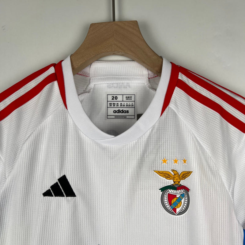 Conjunto infantil Benfica Branco 2023/24 Third - Calção preto (STOCK)