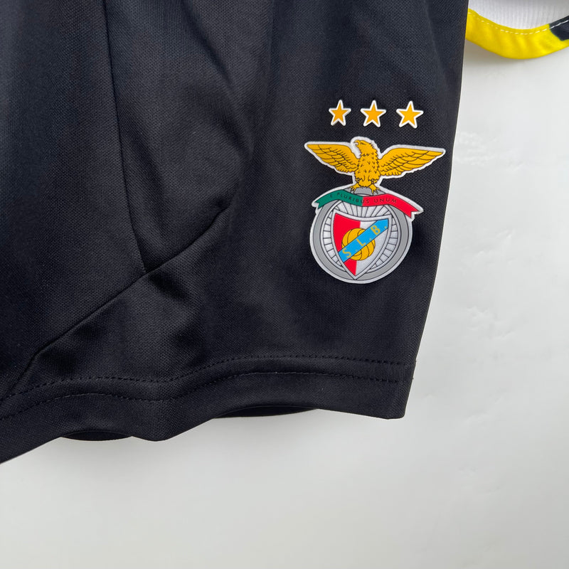 Conjunto infantil Benfica Branco 2023/24 Third - Calção preto (STOCK)