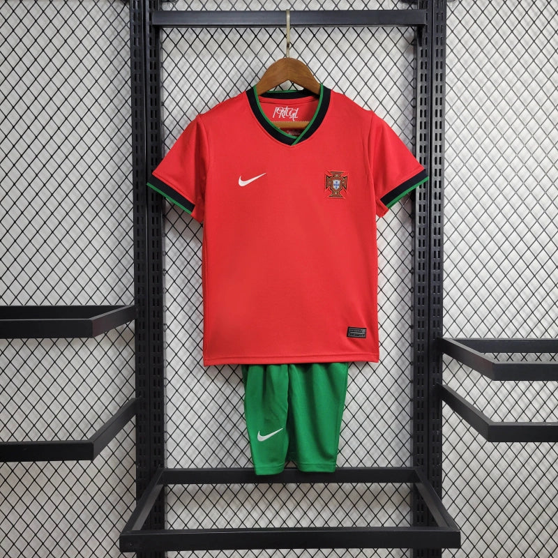 Conjunto infantil Portugal vermelho Home Euro 2024