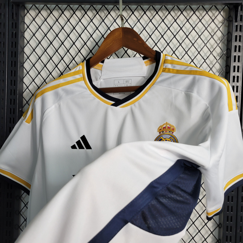 Real Madrid white jersey 2023/24 (STOCK)