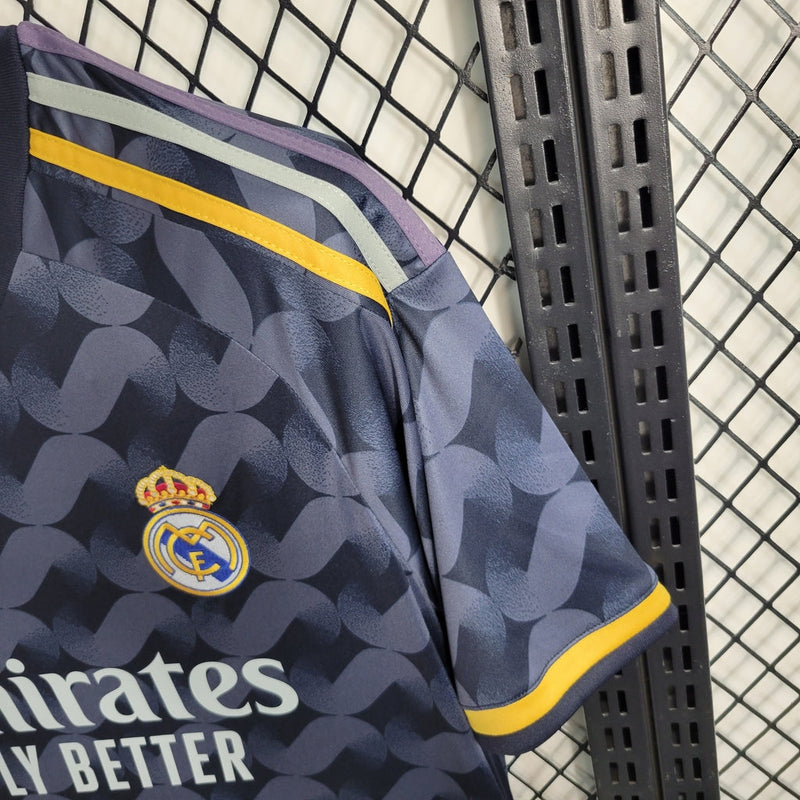 Camisola Real Madrid preta/cinza Away 2023/24