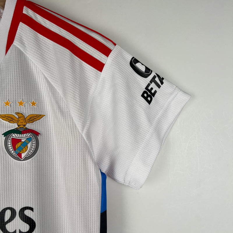 Conjunto infantil Benfica Branco 2023/24 Third - Calção preto (STOCK)