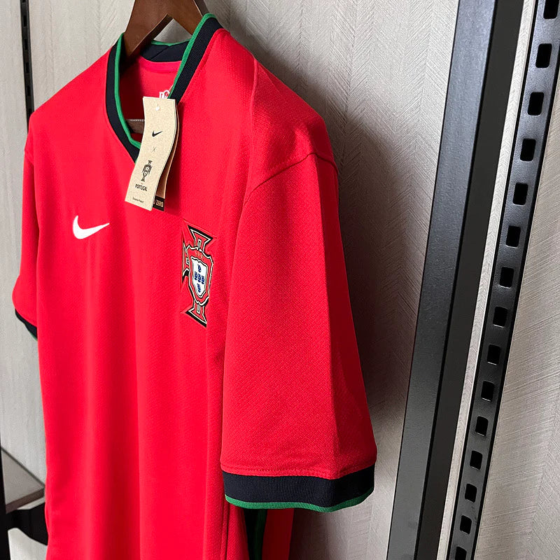 Camisola Portugal vermelha home Euro 2024